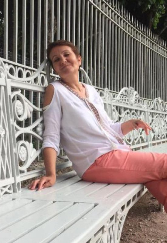 Irina • 60 • Russie