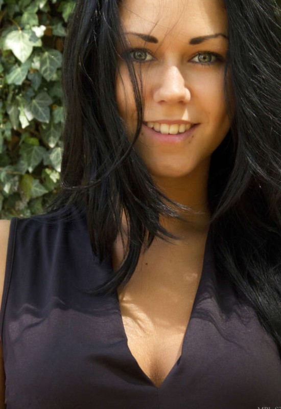 Yulia • 40 • Russia