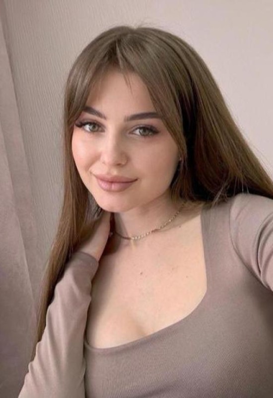 Olya • 29 • Ukraine