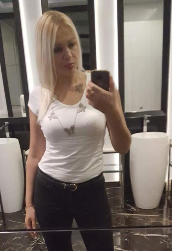 Alla • 47 • Moldova