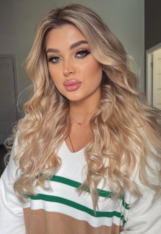 Darina • 24 • Ukraine 🇺🇦