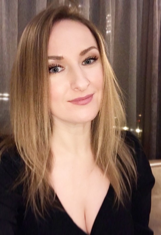 Tatyana • 37 • Білорусь