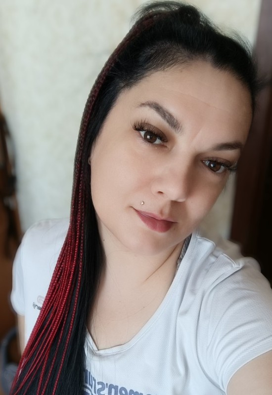 Aina • 44 • Russia