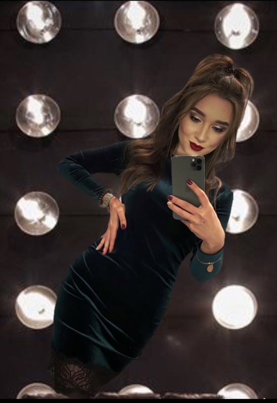 Kristina  • 34 • Russie