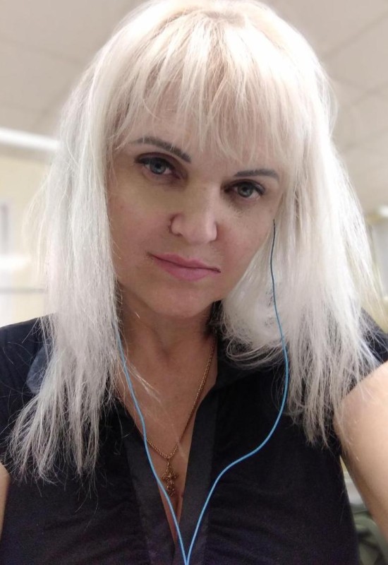 Marina • 51 • Russie