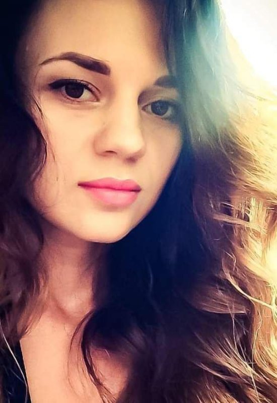 Olya • 39 • Latvia