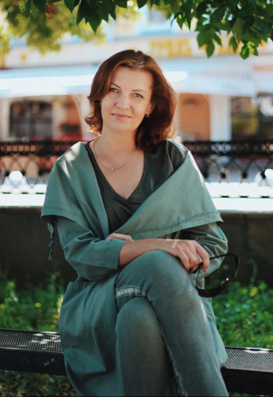 Natalie • 48 • Russie