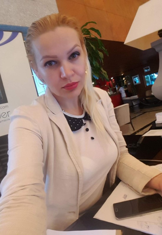 Lyusya • 47 • Moldavie