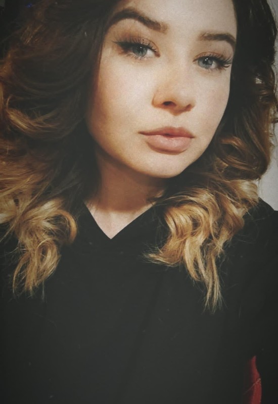 Elena • 29 • Russia