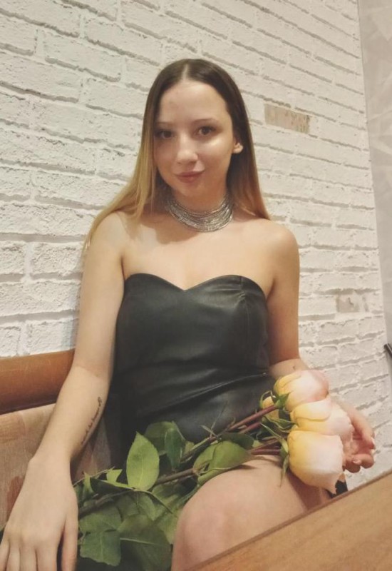 Mila • 31 • Russia