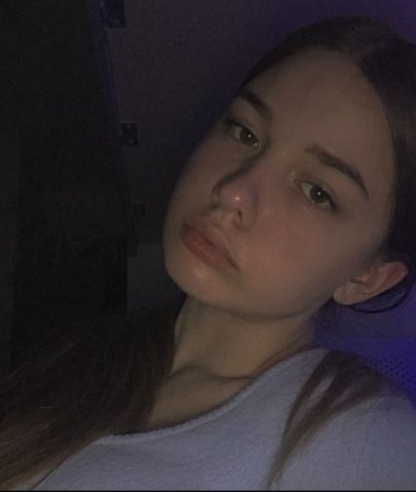 Alena, 22