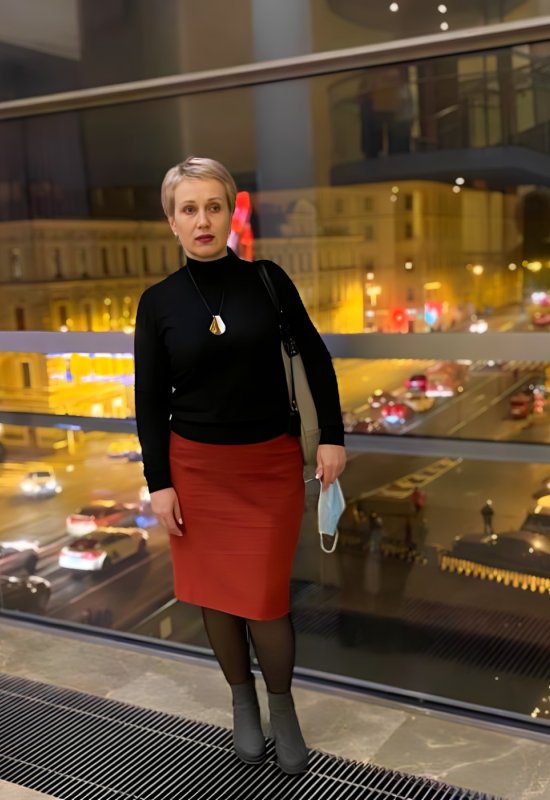 Olga • 53 • Russie