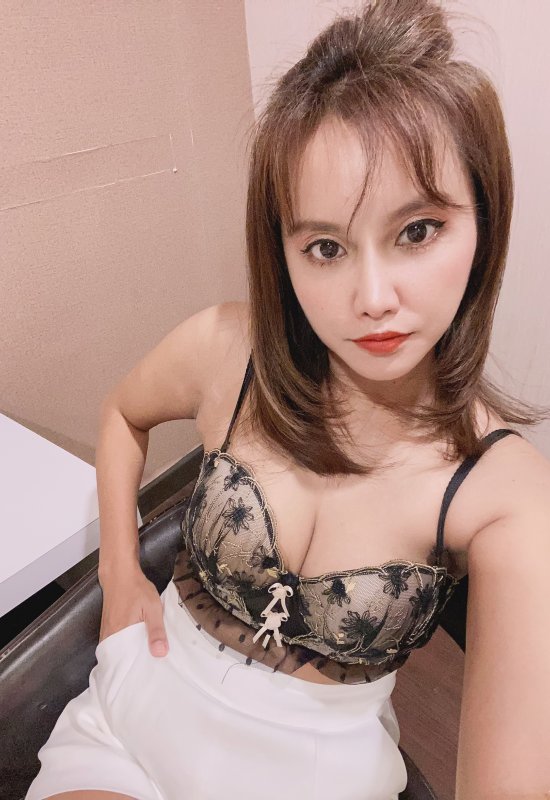Supansa  • 42 • Malaysia