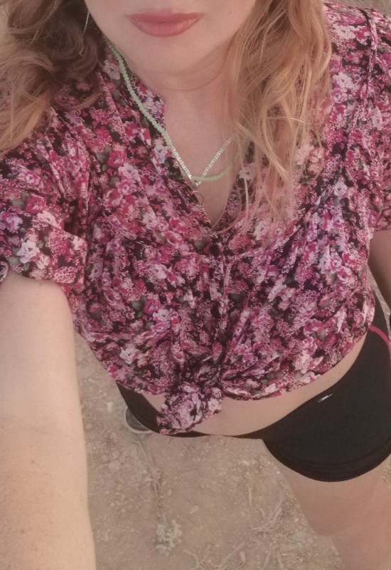 Helen  • 51 • Russia