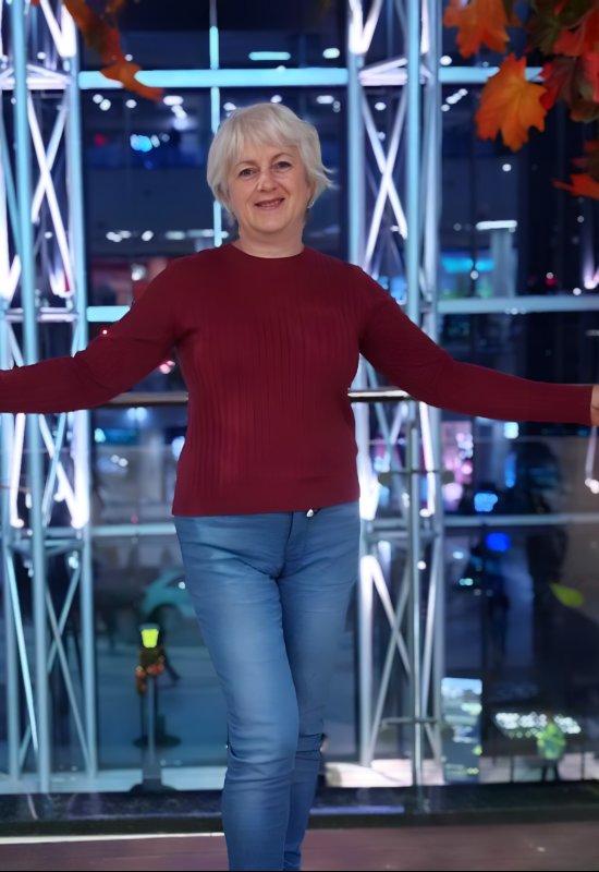 Svetlana • 62 • Russie