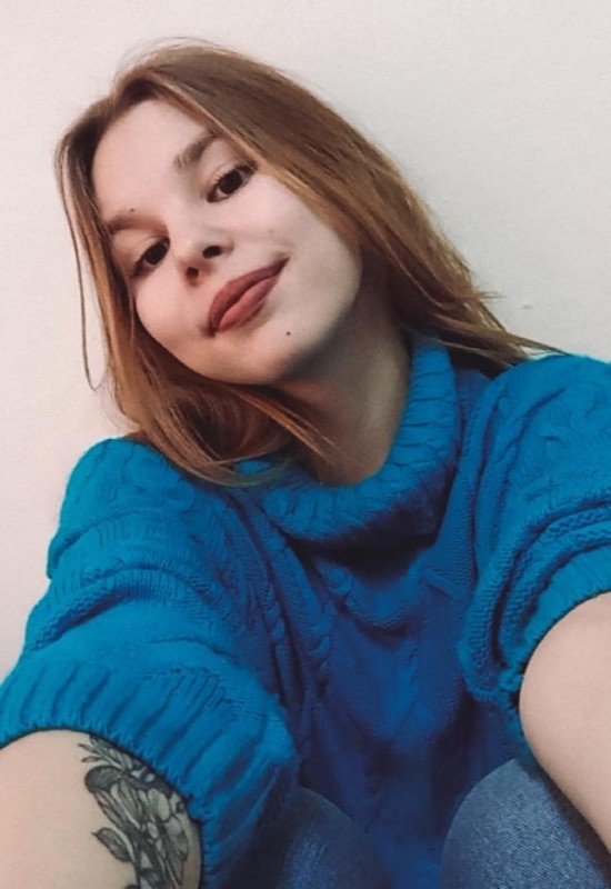 Maria • 21 • Russie