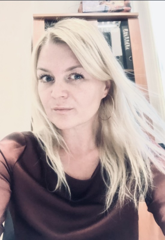 Marya • 42 • Russie