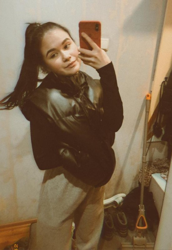 Anastasia • 21 • Russie