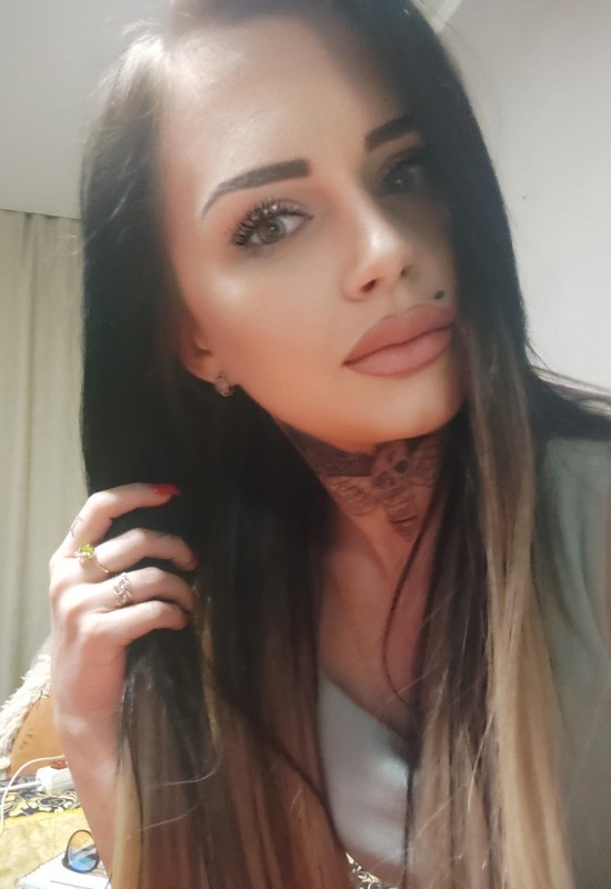 Anastasia • 30 • Russie