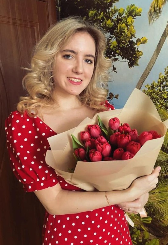 Anasteysha • 23 • United Kingdom