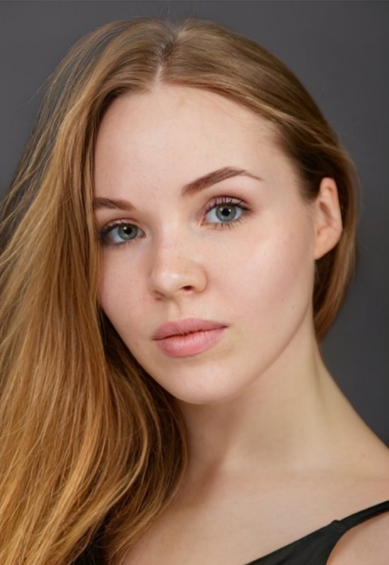 Mari • 33 • Russia