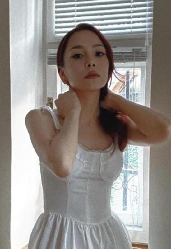 Nelia • 28 • Russie