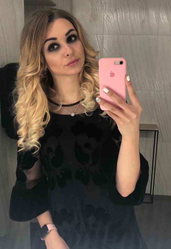 Julia • 38 • Etats-Unis