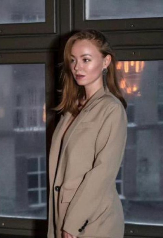 Yulia • 37 • Russie