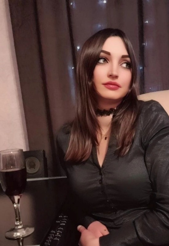 Nelli • 40 • Russie