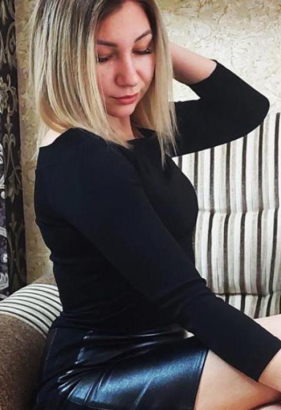 Anna • 29 • Russie