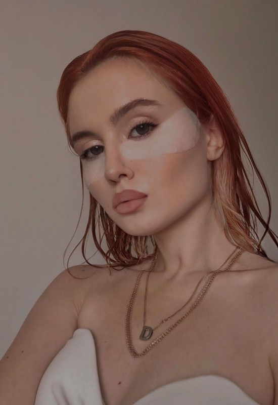 Diana • 23 • Ukraine