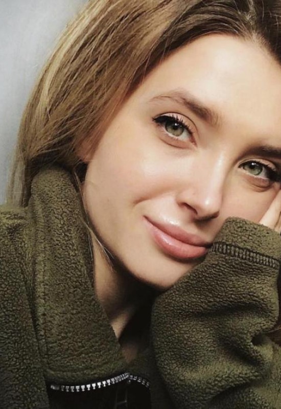 Catherine • 29 • Україна