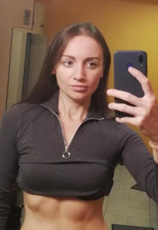 Darya • 41 • Russie