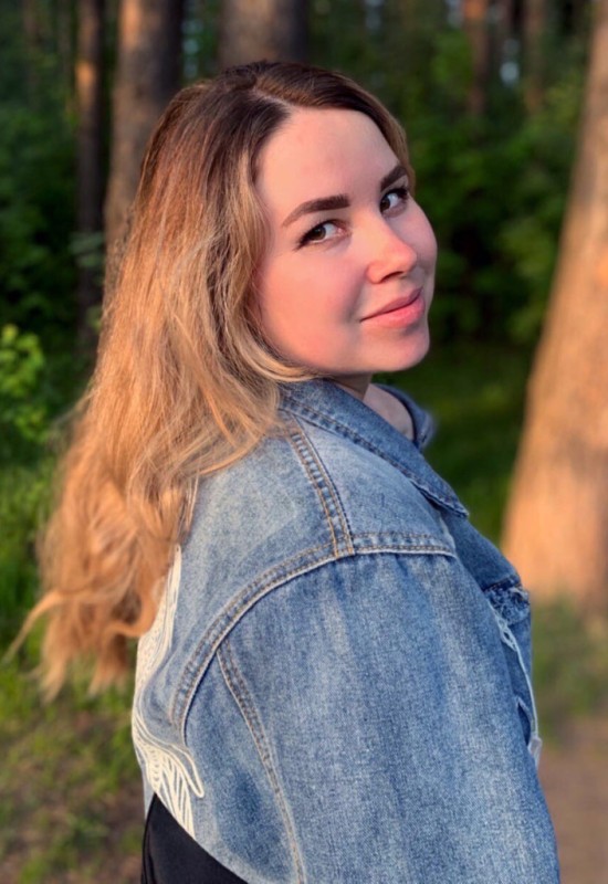 Galina • 37 • Росія