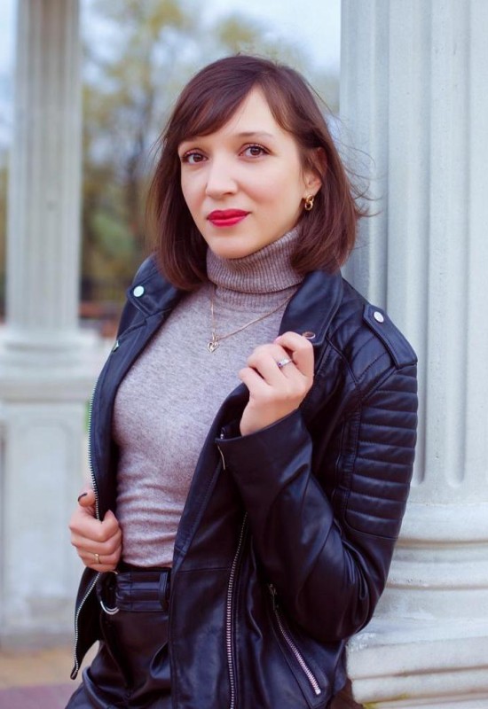 Olga • 39 • Russia