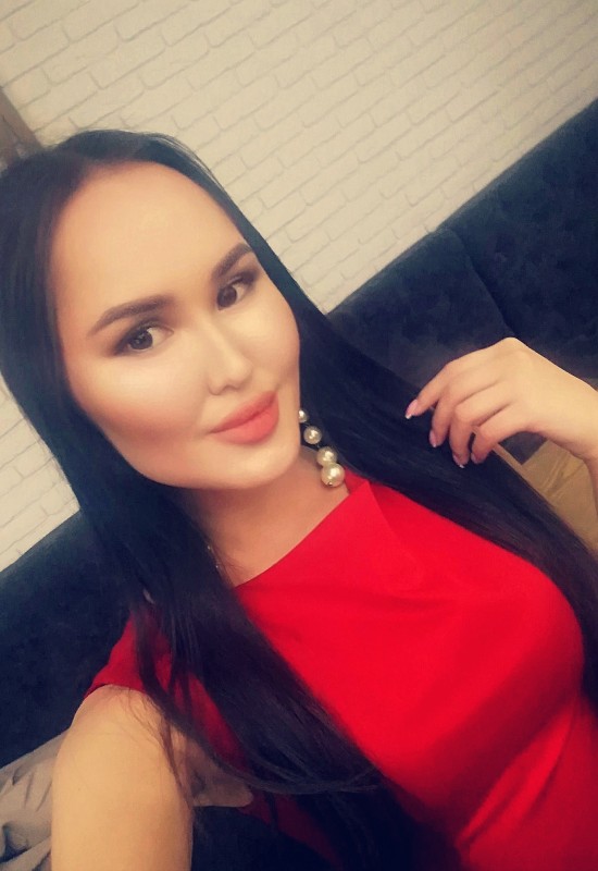 Jamilya  • 34 • Kazakhstan