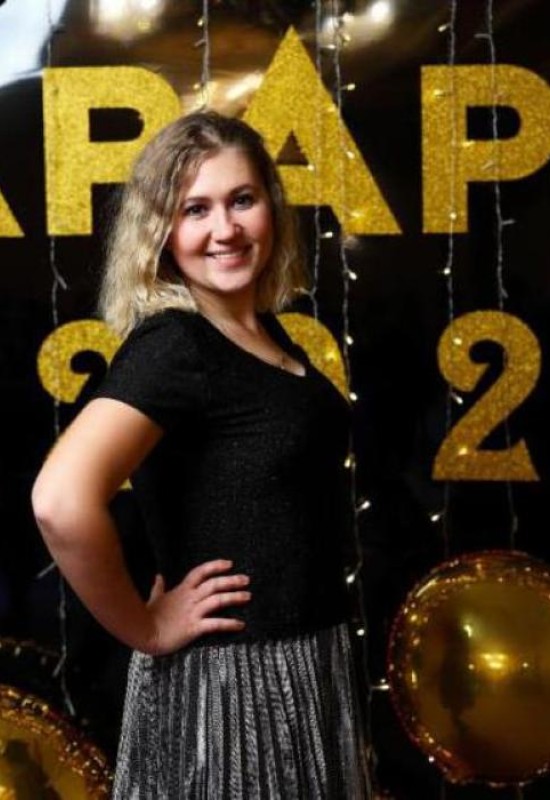 Kristina • 37 • Russie