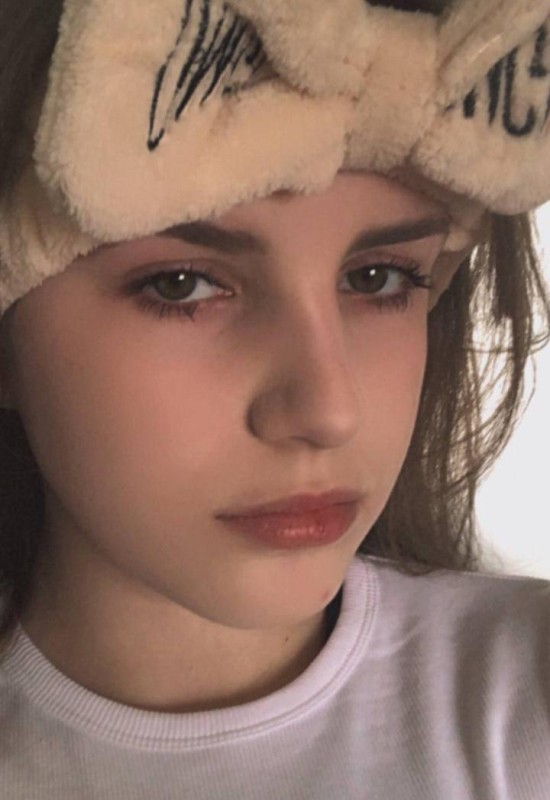 Kristina • 22 • Ukraine