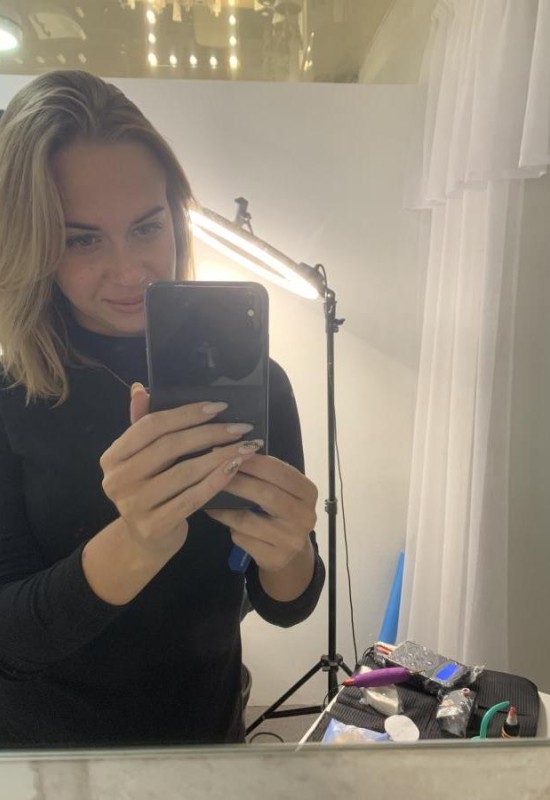 Kristina • 30 • Ukraine