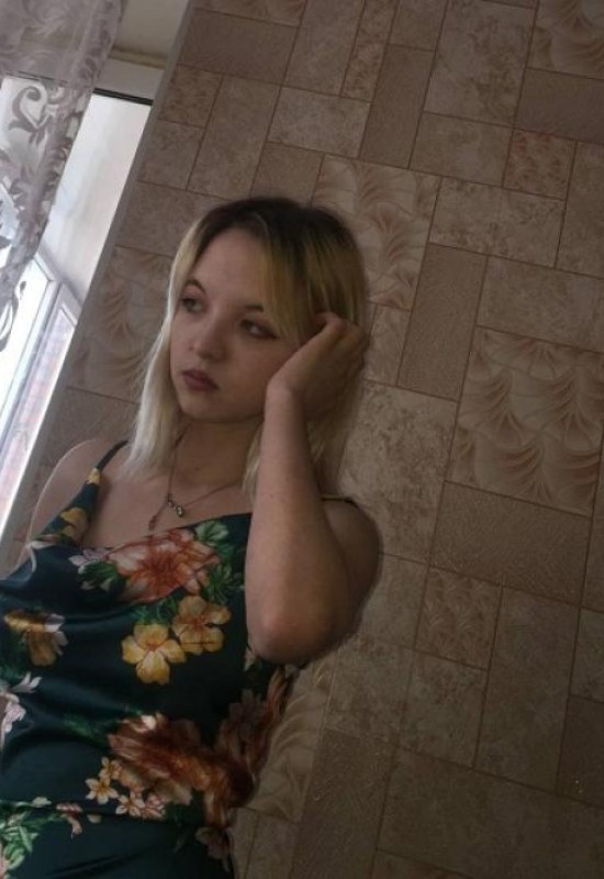 Olesya • 28 • Allemagne