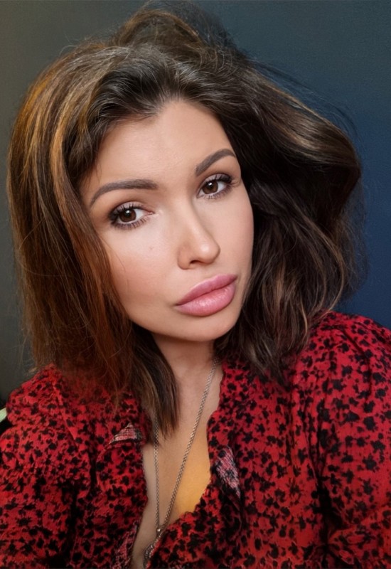 Svetlana • 35 • Russie