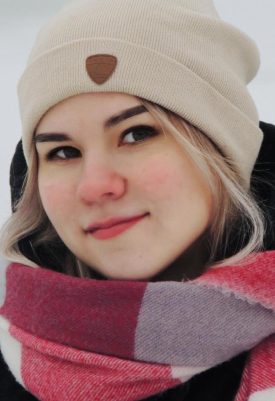 Tania • 26 • Russia