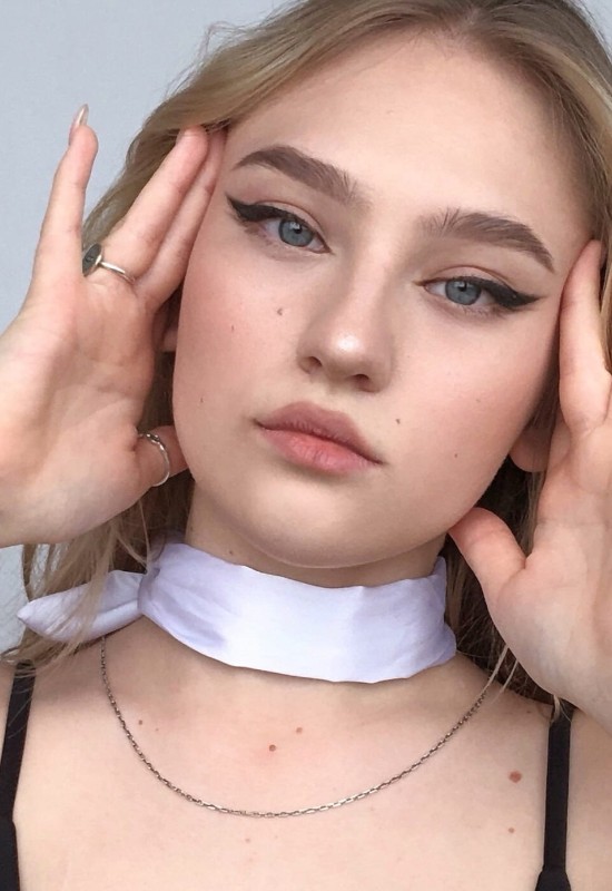 Anastasia • 25 • Russie