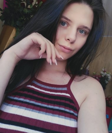 Anna, 28