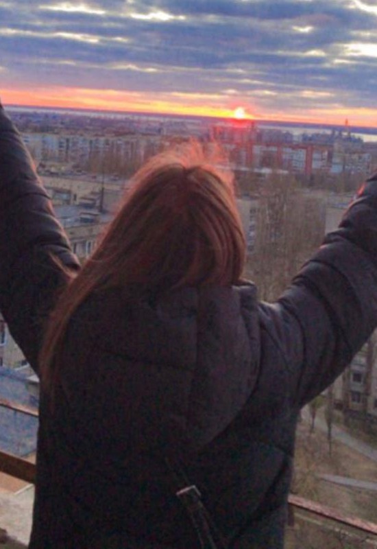 Yulia • 25 • Ukraine