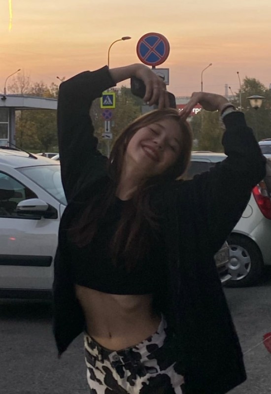 Nika • 26 • Russie