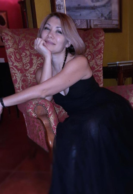 Elvira • 44 • Russie