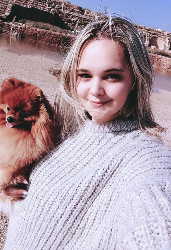 Anoli • 28 • Russie