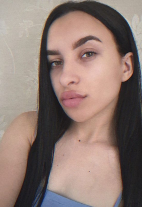 Anastasia • 23 • Ukraine 🇺🇦