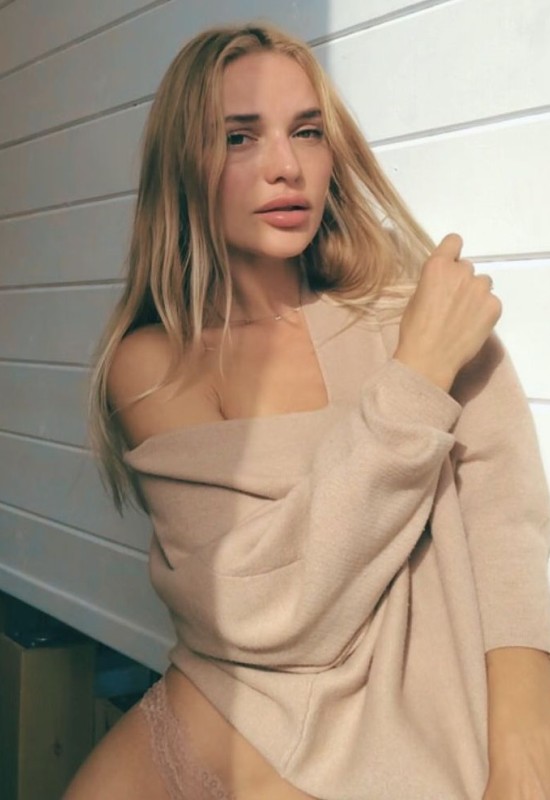 Svetlana • 30 • Ukraine 🇺🇦